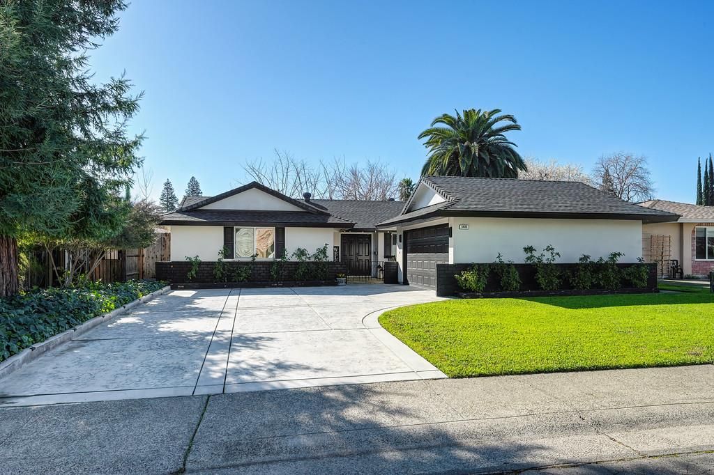 5825 Merlindale Dr, Citrus Heights, CA 95610