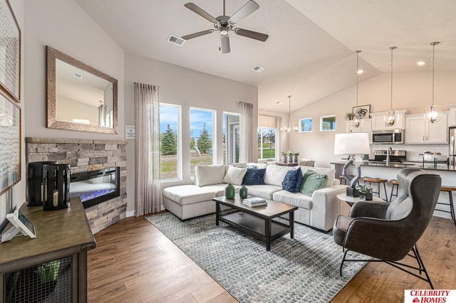 6512 N 187 Street, Elkhorn, NE 68022