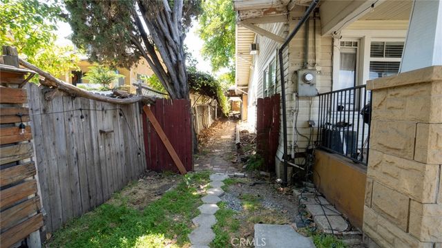 449 N Virgil, Los Angeles, CA 90004