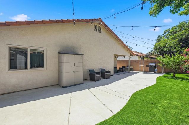 216 Ocotillo Place, Oceanside, CA 92057