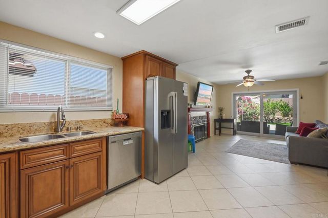 216 Ocotillo Place, Oceanside, CA 92057