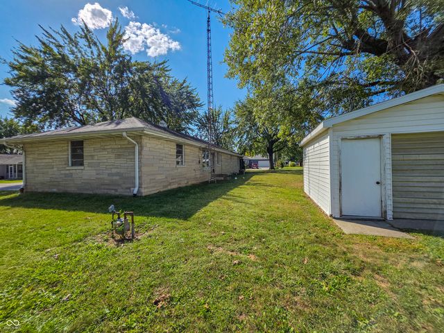 510 NE C Street, Linton, IN 47441