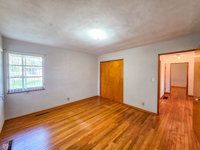 510 NE C Street, Linton, IN 47441