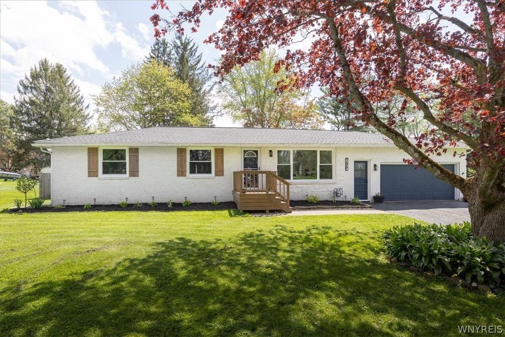 6734 Redwing Drive, Boston, NY 14025