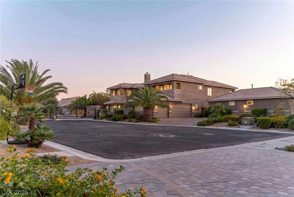 206 East Levi Avenue, Las Vegas, NV 89183 — photo 2