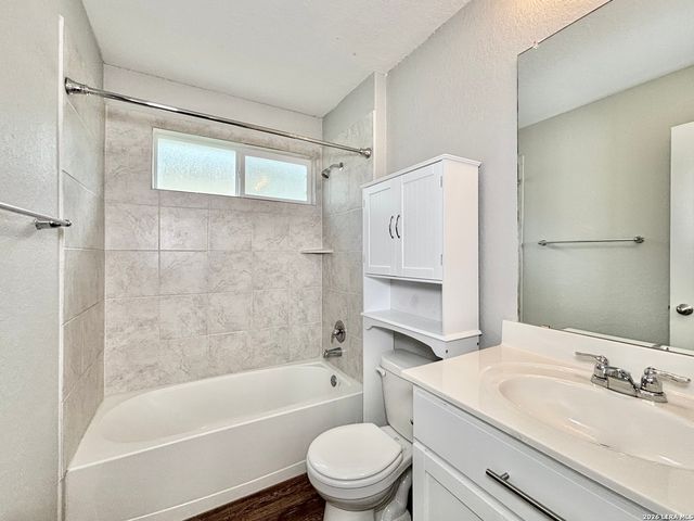 749 Brown Thrasher, San Antonio, TX 78253