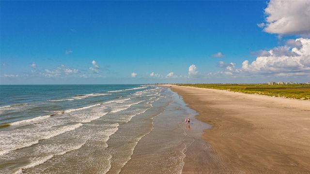 4126 Green Heron Drive, Galveston, TX 77554