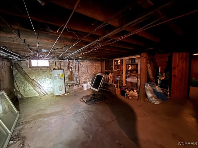 5755 Beattie Avenue, Lockport Town, NY 14094