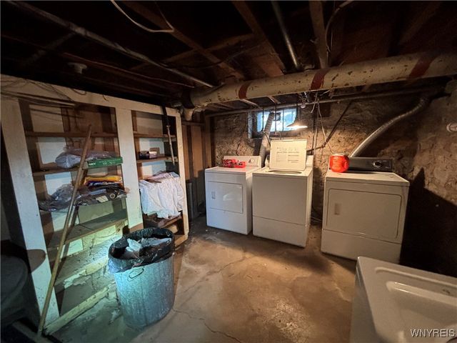 5755 Beattie Avenue, Lockport Town, NY 14094