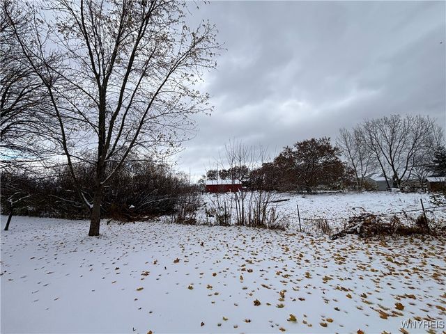 5755 Beattie Avenue, Lockport Town, NY 14094