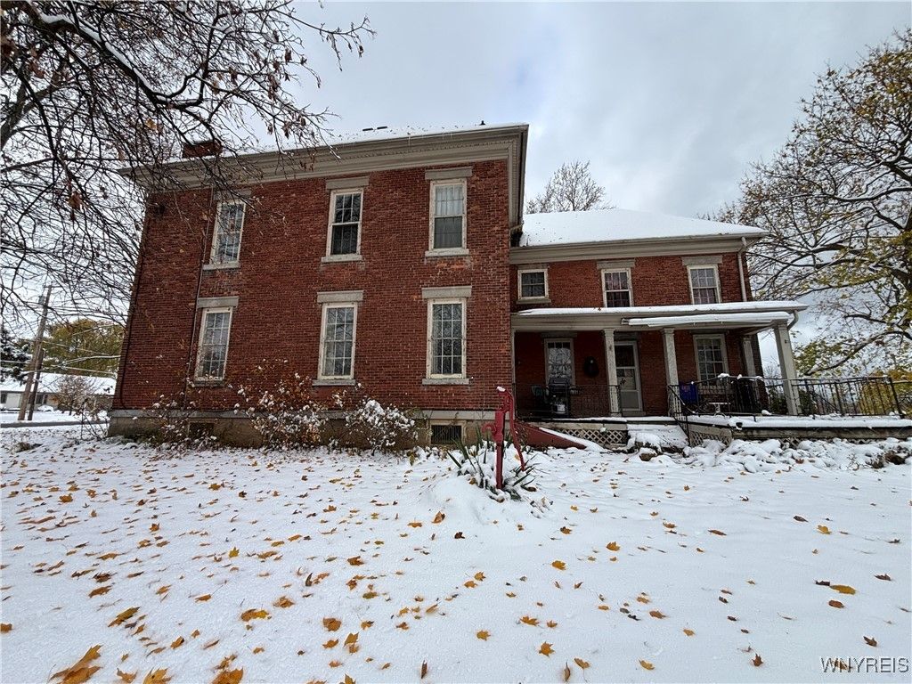 5755 Beattie Avenue, Lockport Town, NY 14094