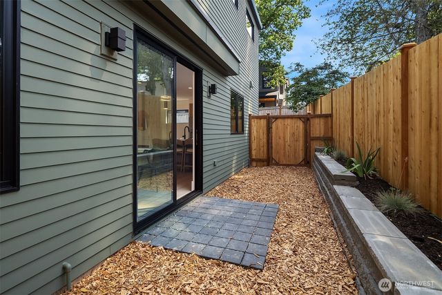 1845 4th Street, Kirkland, WA 98033