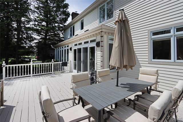 8430 Prestwick Drive, Manlius, NY 13104