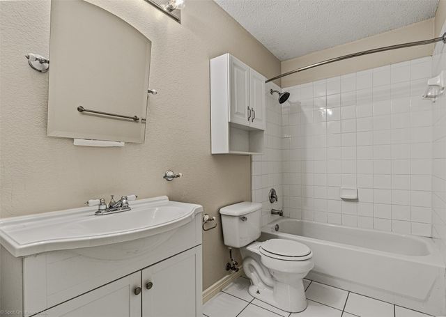 796 Oak Hollow Lane, Rockwall, TX 75087