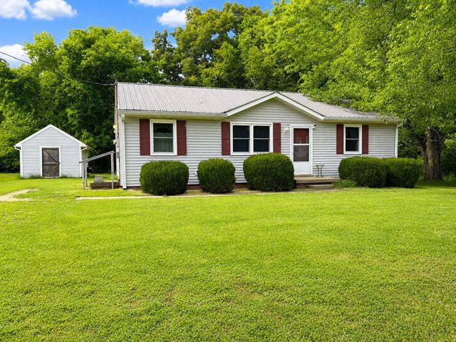 307 Barkwood Dr, Clarksville, TN 37040