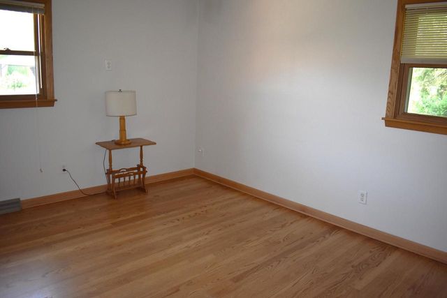 11651 W Grange AVENUE, Hales Corners, WI 53130