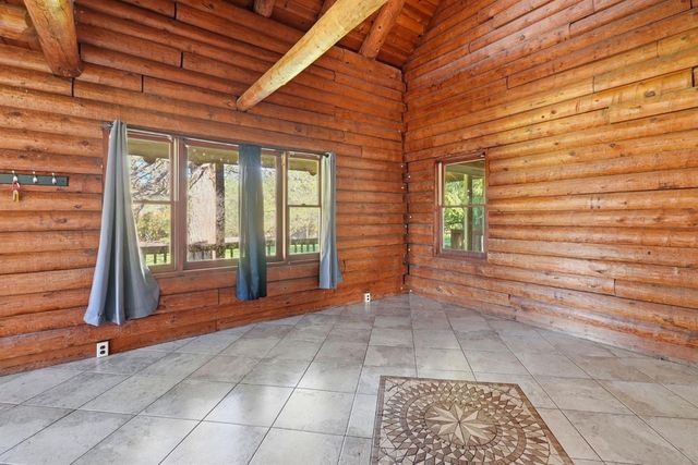 10159 Lime Kiln Rd, Grass Valley, CA 95949