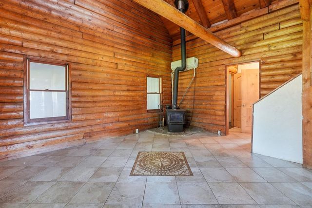 10159 Lime Kiln Rd, Grass Valley, CA 95949