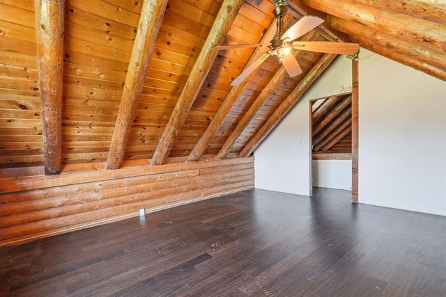 10159 Lime Kiln Rd, Grass Valley, CA 95949