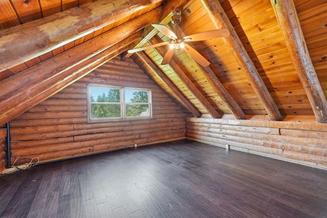 10159 Lime Kiln Rd, Grass Valley, CA 95949