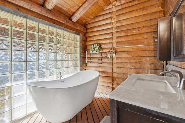 10159 Lime Kiln Rd, Grass Valley, CA 95949