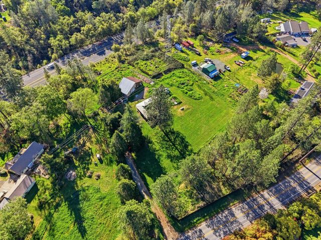 10159 Lime Kiln Rd, Grass Valley, CA 95949