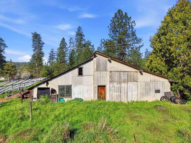 10159 Lime Kiln Rd, Grass Valley, CA 95949