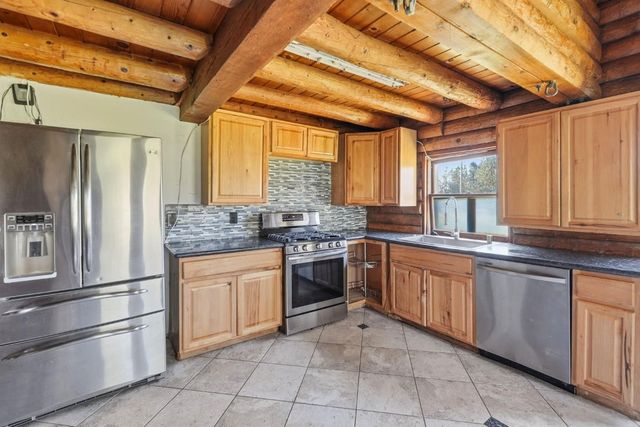 10159 Lime Kiln Rd, Grass Valley, CA 95949