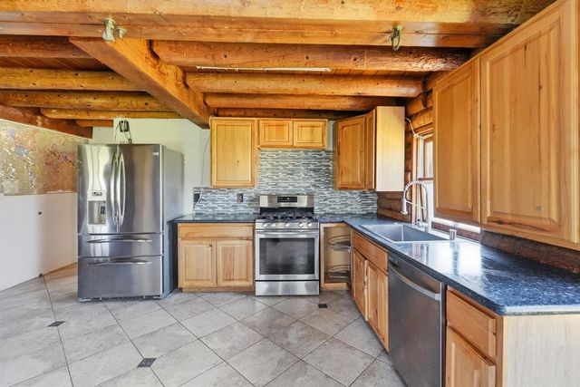 10159 Lime Kiln Rd, Grass Valley, CA 95949