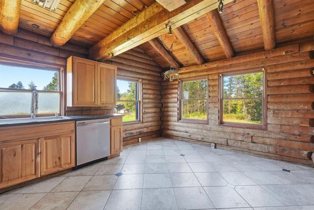 10159 Lime Kiln Rd, Grass Valley, CA 95949