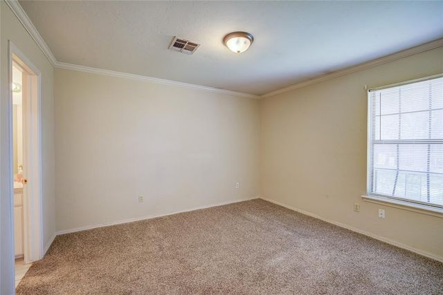 816 N Coopers Hawk Drive, Norman, OK 73072