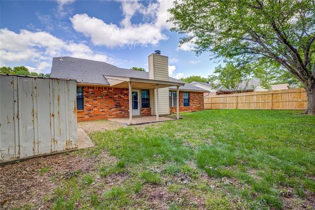816 N Coopers Hawk Drive, Norman, OK 73072
