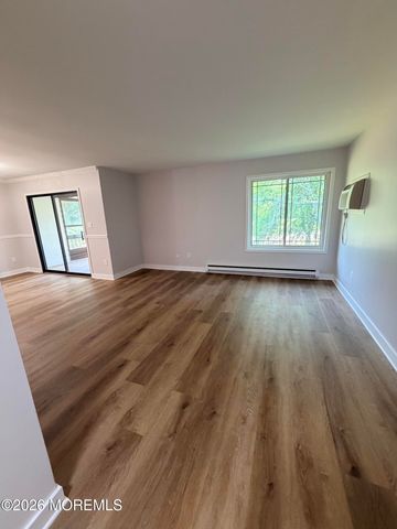 147 Amberly Drive H, Manalapan, NJ 07726