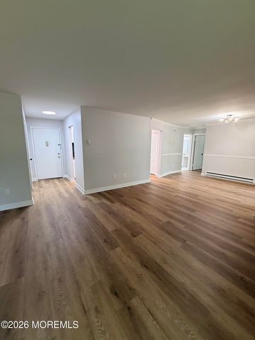 147 Amberly Drive H, Manalapan, NJ 07726