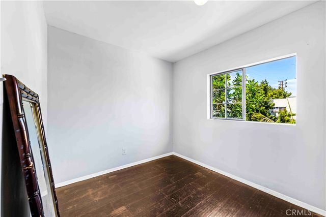 736 W 41st Place, Los Angeles, CA 90037