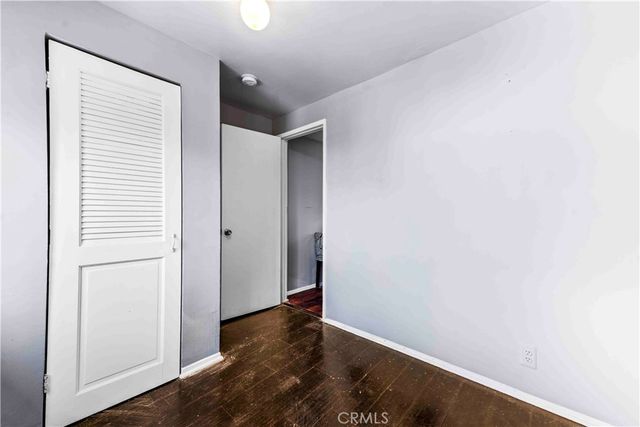 736 W 41st Place, Los Angeles, CA 90037