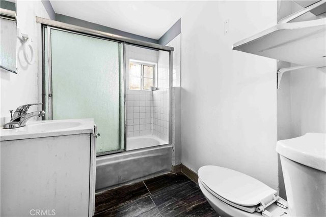 736 W 41st Place, Los Angeles, CA 90037