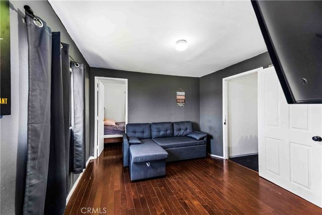 736 W 41st Place, Los Angeles, CA 90037