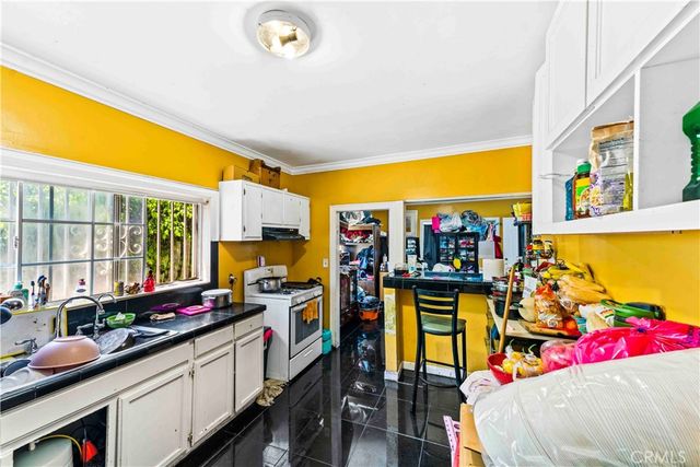 736 W 41st Place, Los Angeles, CA 90037