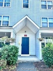 89 Coleman Street 731, West Haven, CT 06516