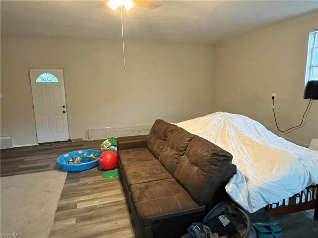 2301 Ontario Street, Greensboro, NC 27403