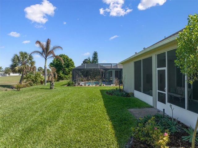 566 Gossamer Wing Way, Sebastian, FL 32958