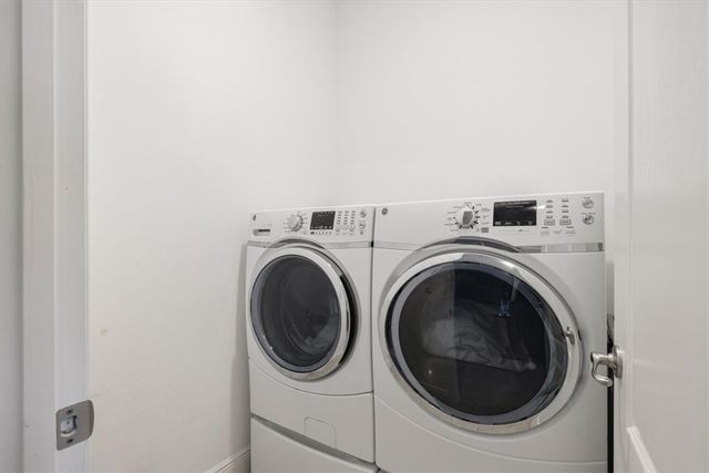 566 Gossamer Wing Way, Sebastian, FL 32958