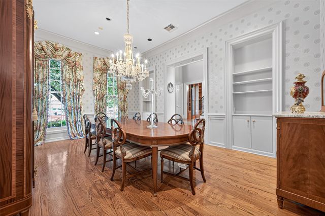 16703 Southern Oaks Drive, Houston, TX 77068