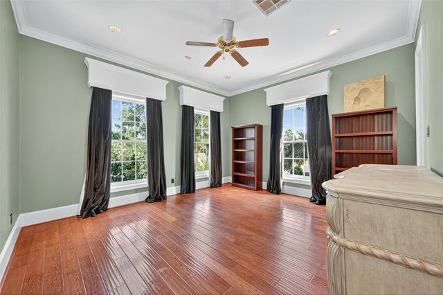 16703 Southern Oaks Drive, Houston, TX 77068