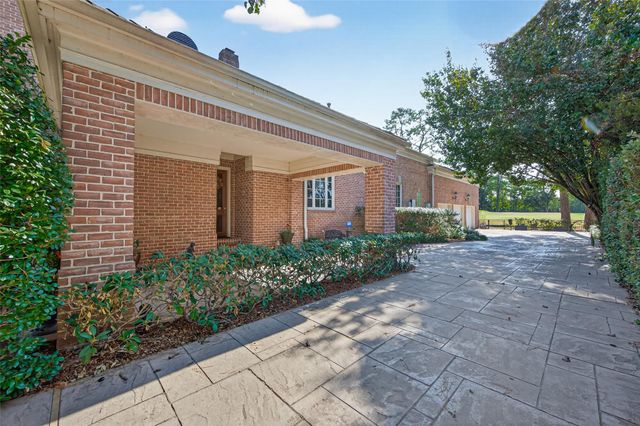 16703 Southern Oaks Drive, Houston, TX 77068