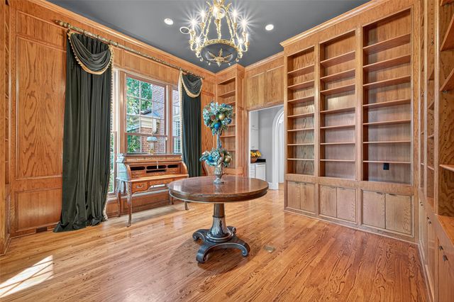 16703 Southern Oaks Drive, Houston, TX 77068