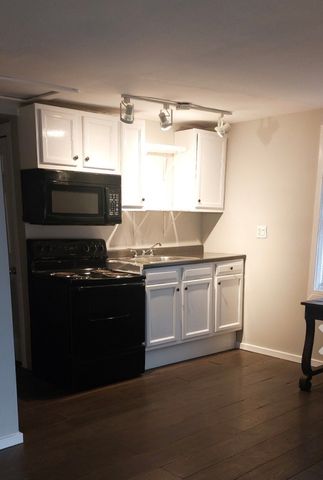 2008 Riverside Dr, Nashville, TN 37216