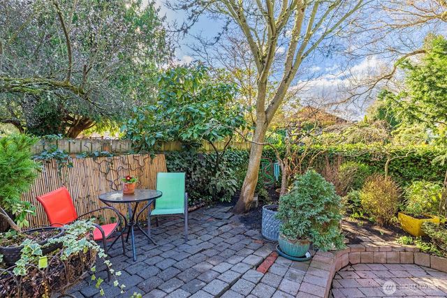 2332 45th Avenue SW, Seattle, WA 98116