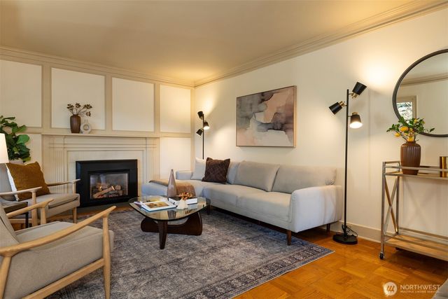 2332 45th Avenue SW, Seattle, WA 98116